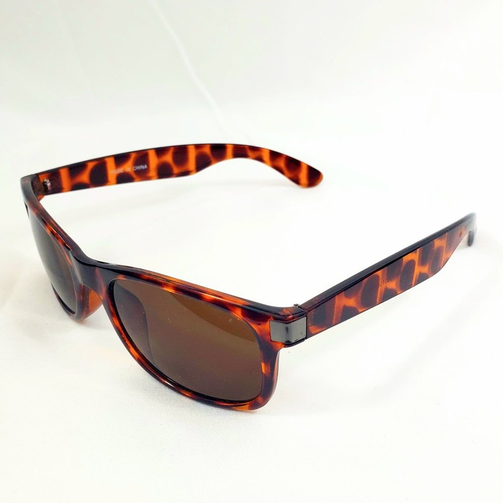 Classic Tortoise Rectangle Full Rim Black Polarized Lens Sunglasses ES1355